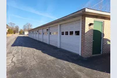 2720 Georgetowne Drive #B2, Highland, IN 46322 - Photo 3