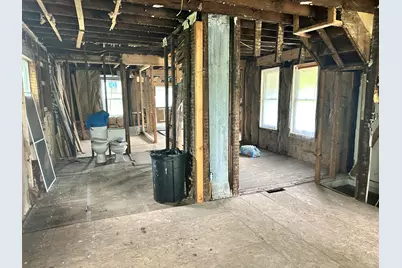 711 W 4th Street, Michigan City, IN 46360 - Photo 11