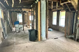 711 W 4th St, Michigan City, IN 46360 - Photo 11