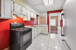 568 Johnson St, Gary, IN 46402 - Photo 11