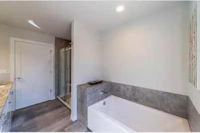 7251 N 200 W, Lake Village, IN 46349 - Photo 25