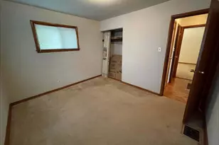 1661 N Pasadena St, Indianapolis, IN 46219 - Photo 7