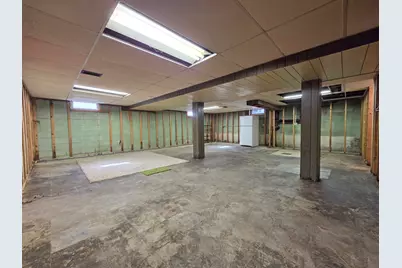 8226 Kooy Drive, Munster, IN 46321 - Photo 35