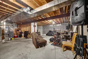 323 E 129th Pl, Crown Point, IN 46307 - Photo 21