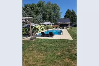 699 W Maple Lane, La Porte, IN 46350 - Photo 3