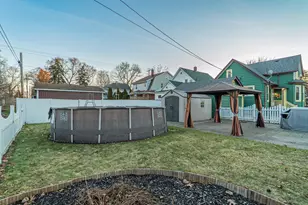 401 E St, La Porte, IN 46350 - Photo 7