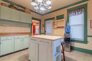 401 E St, La Porte, IN 46350 - Photo 9