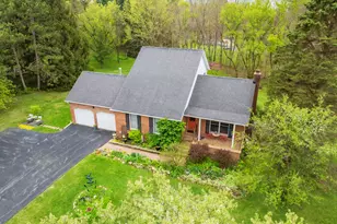 328 E Tratebas Rd, Chesterton, IN 46304 - Photo 3
