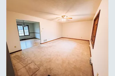 525 E Babcock Lane, Rensselaer, IN 47978 - Photo 15