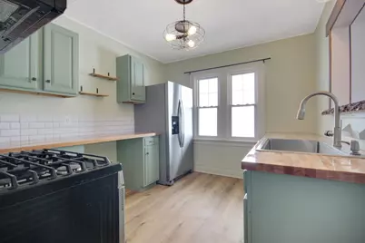 1944 Warwick Avenue, Whiting, IN 46394 - Photo 9