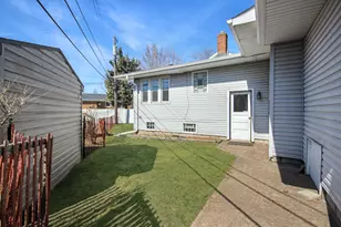 1944 Warwick Ave, Whiting, IN 46394 - Photo 19