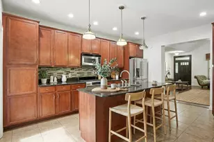 10370 Cynthia Ln, Wheatfield, IN 46392 - Photo 11