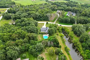 10370 Cynthia Ln, Wheatfield, IN 46392 - Photo 7