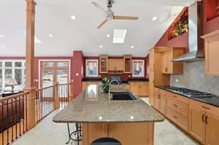 1527 Tanglewood Dr, Schererville, IN 46375 - Photo 3