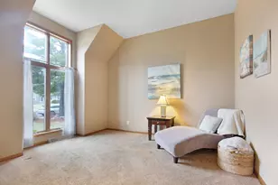 1421 Lakeview Dr, Schererville, IN 46375 - Photo 7