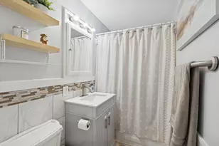 127 S 14th St, Chesterton, IN 46304 - Photo 5