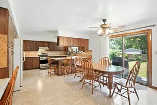 1246 River Dr, Munster, IN 46321 - Photo 9