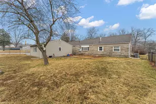 455 N Nichols St, Lowell, IN 46356 - Photo 29