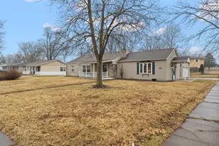 455 N Nichols St, Lowell, IN 46356 - Photo 23