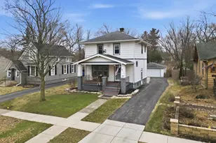 123 Elmwood Pl, Crown Point, IN 46307 - Photo 1