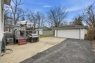 123 Elmwood Pl, Crown Point, IN 46307 - Photo 25