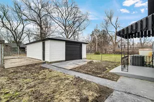 1125 Wallace St, Gary, IN 46404 - Photo 11