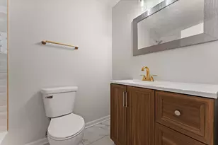 7245 Olcott Ave, Hammond, IN 46323 - Photo 11