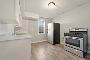 208 E Barker Ave, Michigan City, IN 46360 - Photo 7