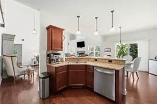 745 Huey Dr, Crown Point, IN 46307 - Photo 7