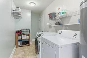 230 Grandale Dr, Valparaiso, IN 46385 - Photo 19