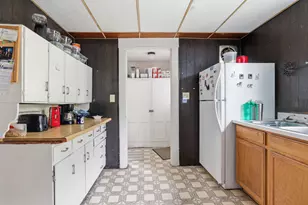 204 Jefferson Ave, La Porte, IN 46350 - Photo 11