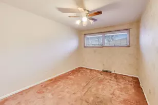 2104 Cardinal Dr, East Chicago, IN 46312 - Photo 23