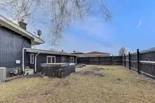 2104 Cardinal Dr, East Chicago, IN 46312 - Photo 35