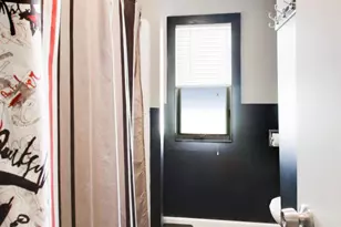 601 Madison St, Valparaiso, IN 46385 - Photo 15