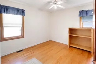601 Madison St, Valparaiso, IN 46385 - Photo 15