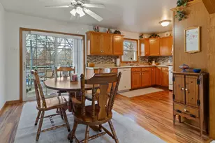 4092 Ethel St E, Demotte, IN 46310 - Photo 3
