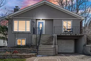 131 Shore Dr, Portage, IN 46368 - Photo 1