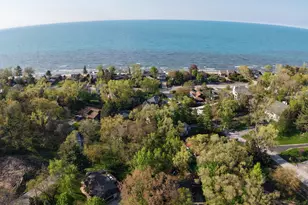 37 Beach Ln, Portage, IN 46368 - Photo 5