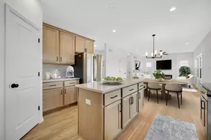 86 Bergamo Ct, Crown Point, IN 46307 - Photo 5