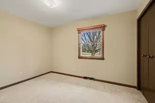 124 Smoke Rd, Valparaiso, IN 46385 - Photo 17