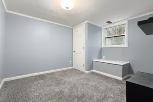 8014 Chase Pl, Merrillville, IN 46410 - Photo 17