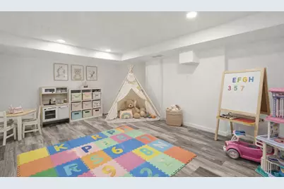 747 N Lafayette Street, Griffith, IN 46319 - Photo 25