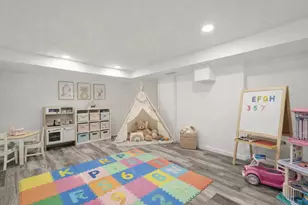 747 N Lafayette St, Griffith, IN 46319 - Photo 25