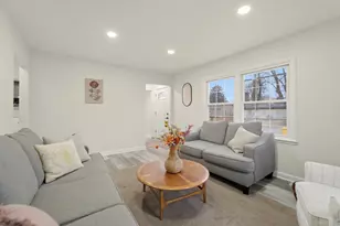 747 N Lafayette St, Griffith, IN 46319 - Photo 3