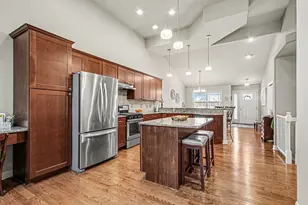 10680 Arbor Ln, Saint John, IN 46373 - Photo 5