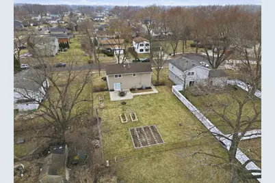 1110 W 72nd Circle, Merrillville, IN 46410 - Photo 27