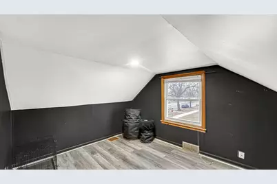 631 141st Street, Hammond, IN 46327 - Photo 11