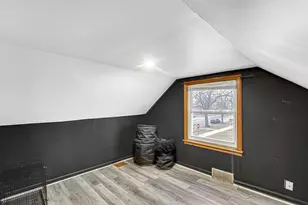 631 141st St, Hammond, IN 46327 - Photo 11