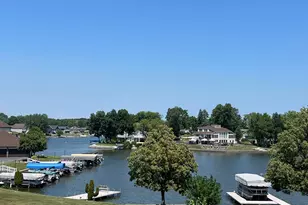 5065 Spinnaker Ln, Crown Point, IN 46307 - Photo 3