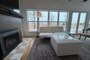 7605 Lake Shore Dr, Gary, IN 46403 - Photo 3